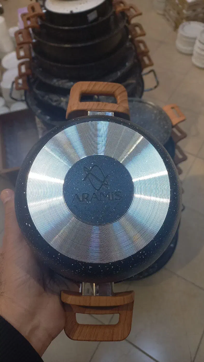 قابلمه هات رنگش رفته یاکج شده|ظروف پخت‌وپز|قم, باغ شریفی|دیوار