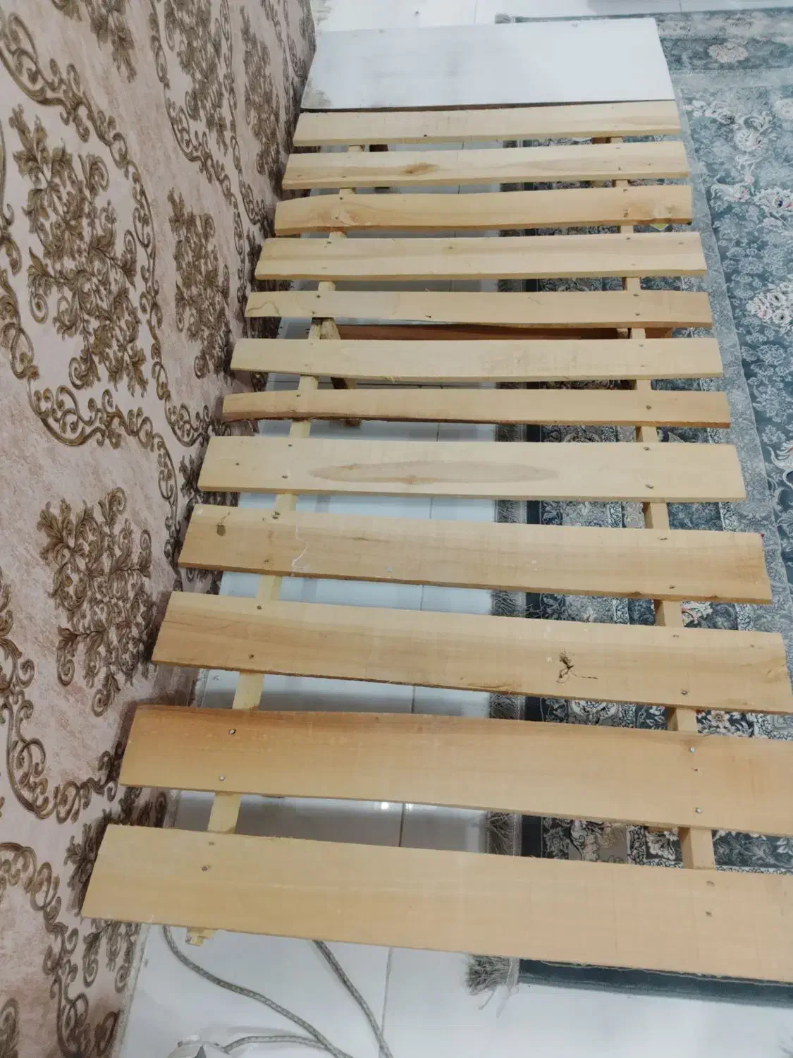 تخت و کفی تخت|تخت و صندلی بچه|مشهد, انقلاب|دیوار