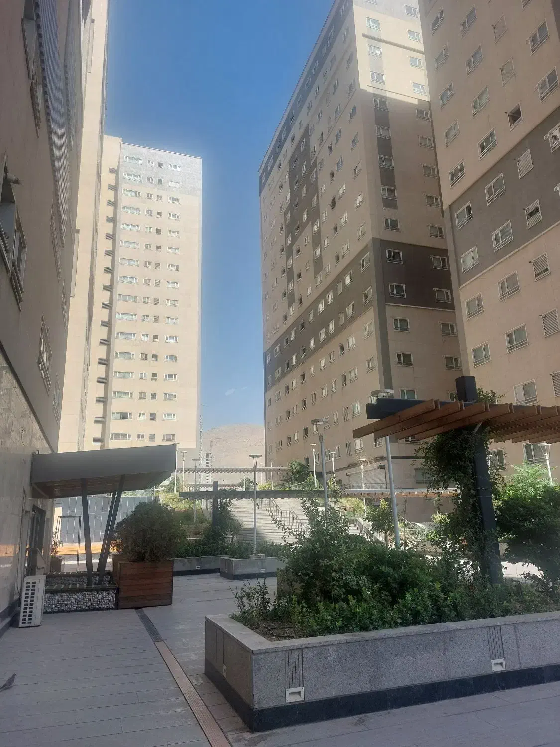 رهن اجاره پامچال ارکیده چیتگر ۹۰ متر ۲ خواب ارتش|اجارهٔ آپارتمان|تهران, شهرک چیتگر|دیوار