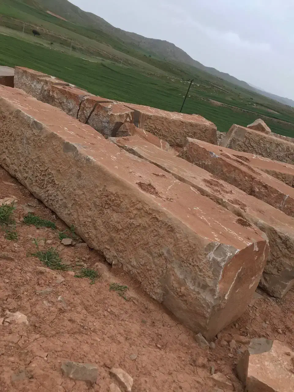 معدن سنگ واجرایی عملیات کاری|مصالح و تجهیزات ساختمان|دهدشت, |دیوار