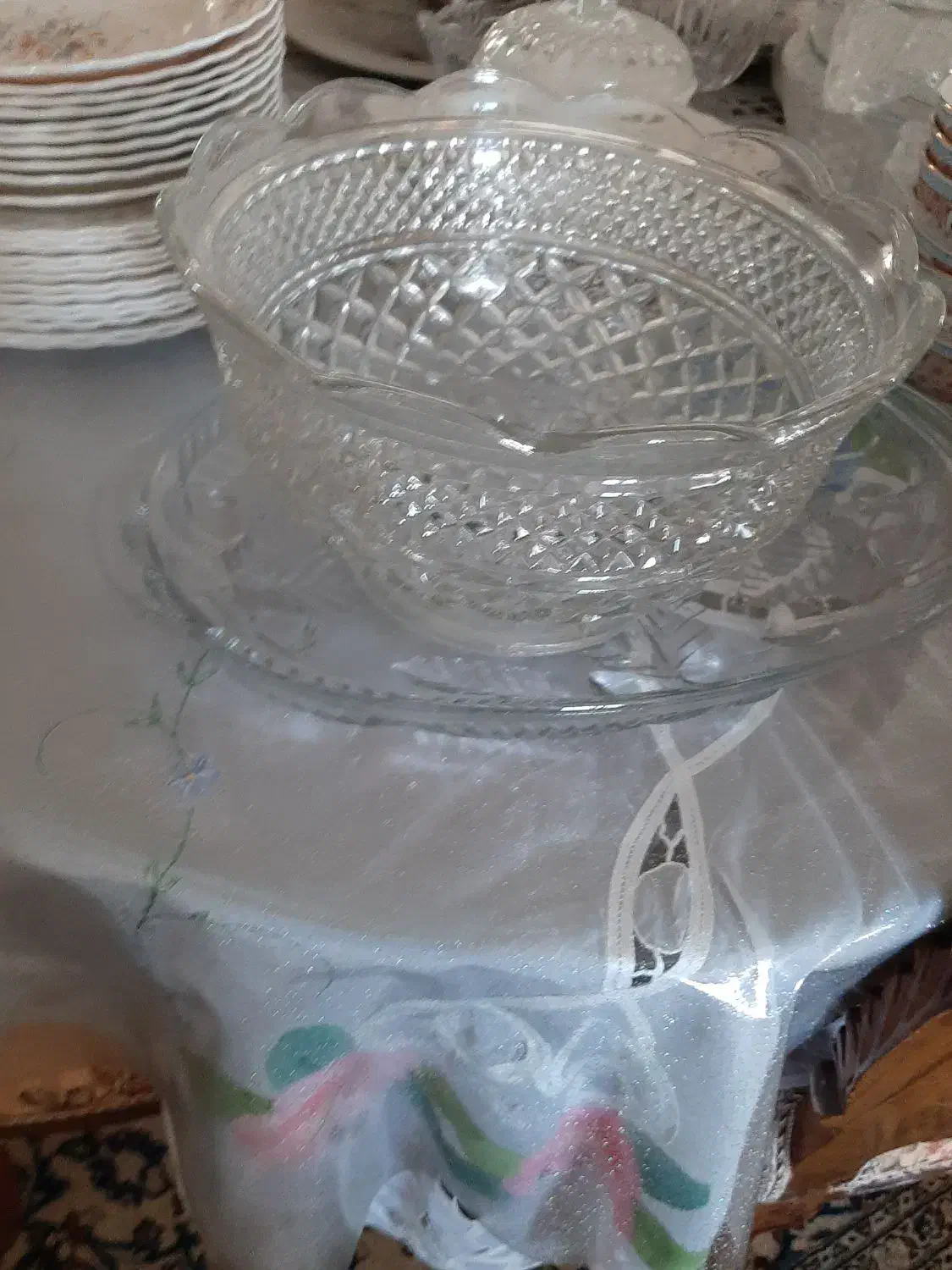 مقداری ظروف پذیرایی|ظروف سرو و پذیرایی|رودهن, |دیوار