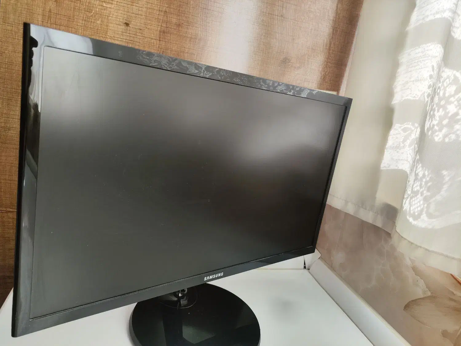 مانیتور ۲۲ اینچ سامسونگ  مدل Samsung LS22F355HN|قطعات و لوازم جانبی رایانه|شاهین‌شهر, شهرک گلدیس|دیوار