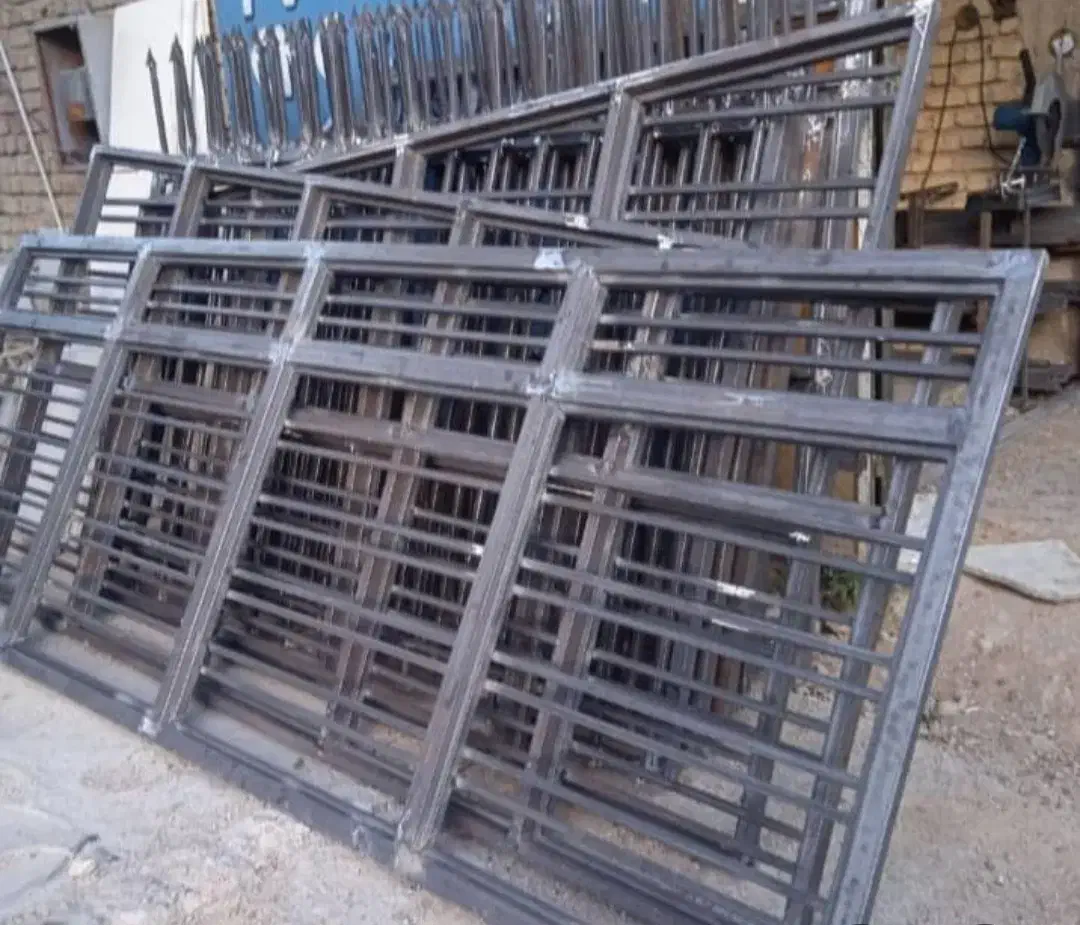 جوشکاری سیار با کمترین قیمت با ده سال سابقه|خدمات پیشه و مهارت|مسجد سلیمان, |دیوار