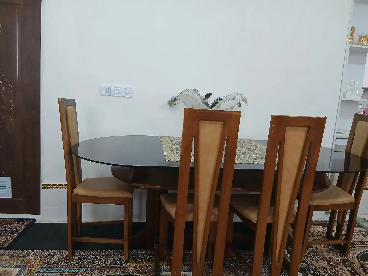 میز نهار خوری چهار نفره|میز و صندلی غذاخوری|زاوه, |دیوار