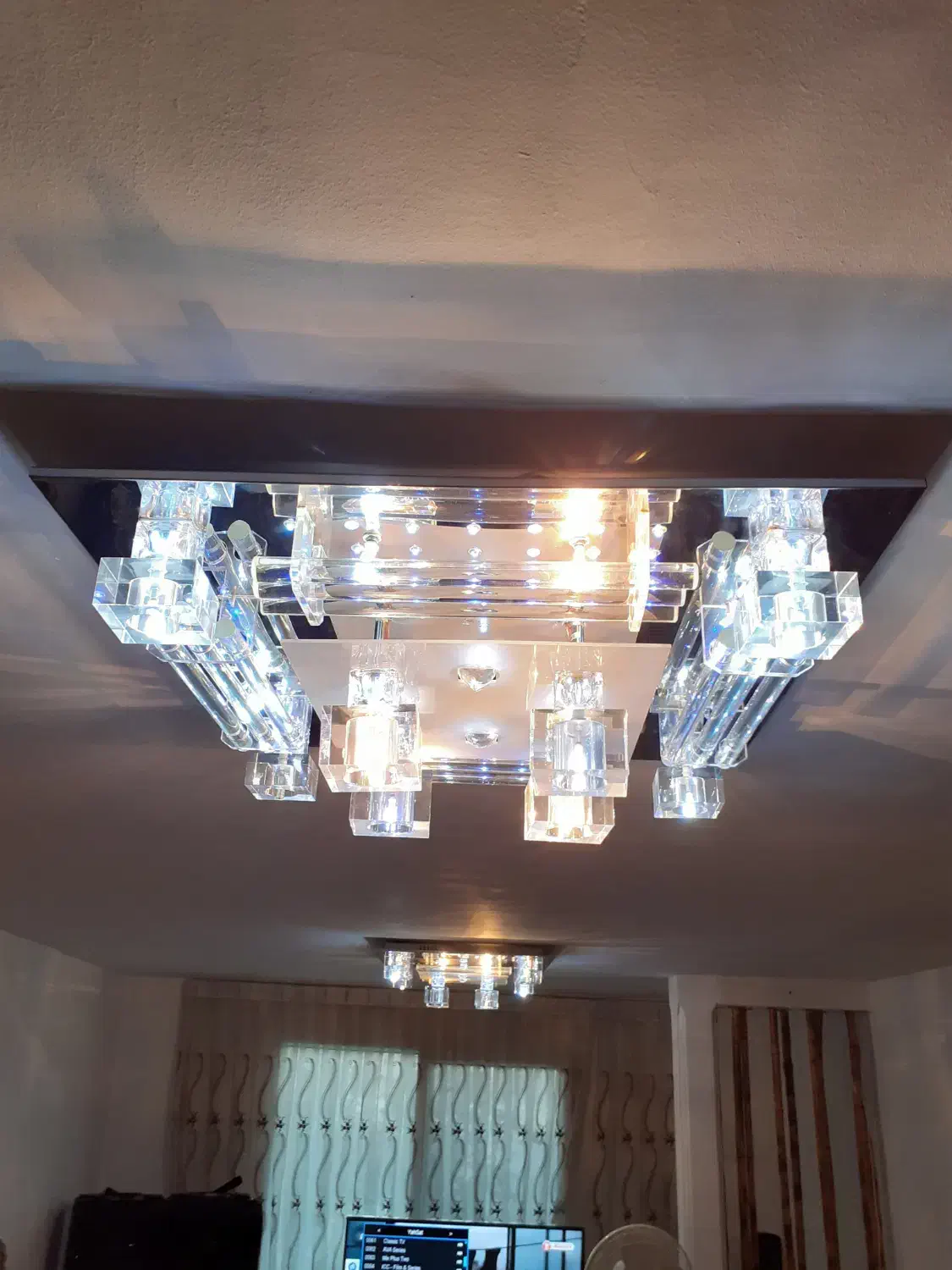 لوستر سقفی|لوستر و چراغ آویز|بومهن, |دیوار