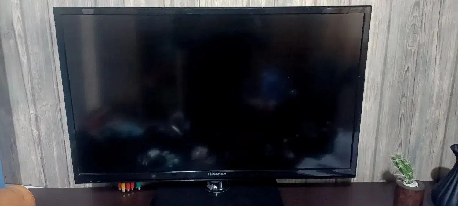 تلویزیون۳۲ هایسنس درحد|تلویزیون و پروژکتور|آمل, |دیوار