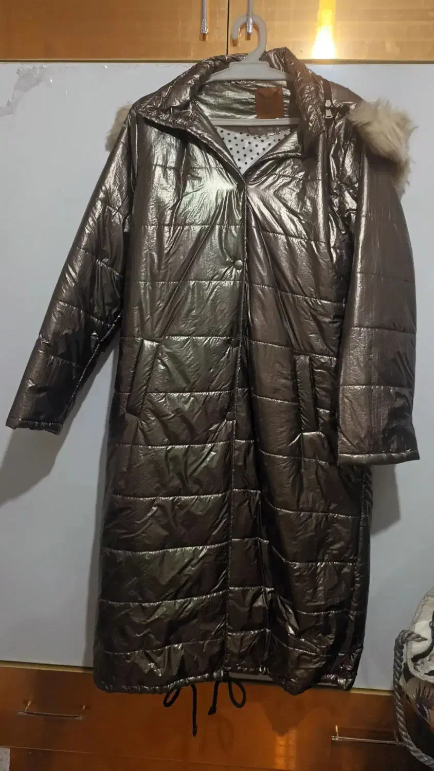 پالتو فویلی نو و استفاده نشده فری سایز تا۴۸میخوره|لباس|پیشوا, |دیوار