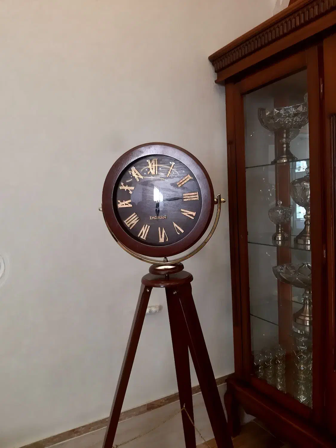 ساعت پایه دار کاملا نو|ساعت دیواری و تزئینی|جهرم, |دیوار