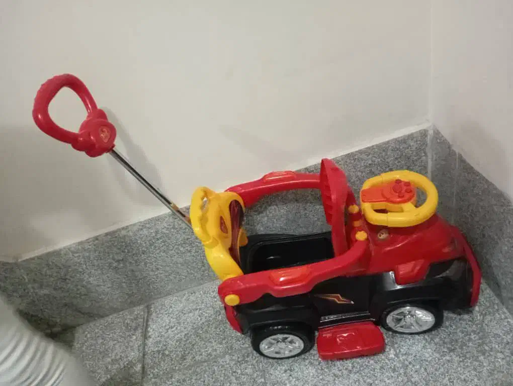 ماشین دسته دارمزیکال ساک حمل نوزاد و تشک بازی|اسباب و اثاث بچه|کرمانشاه, |دیوار