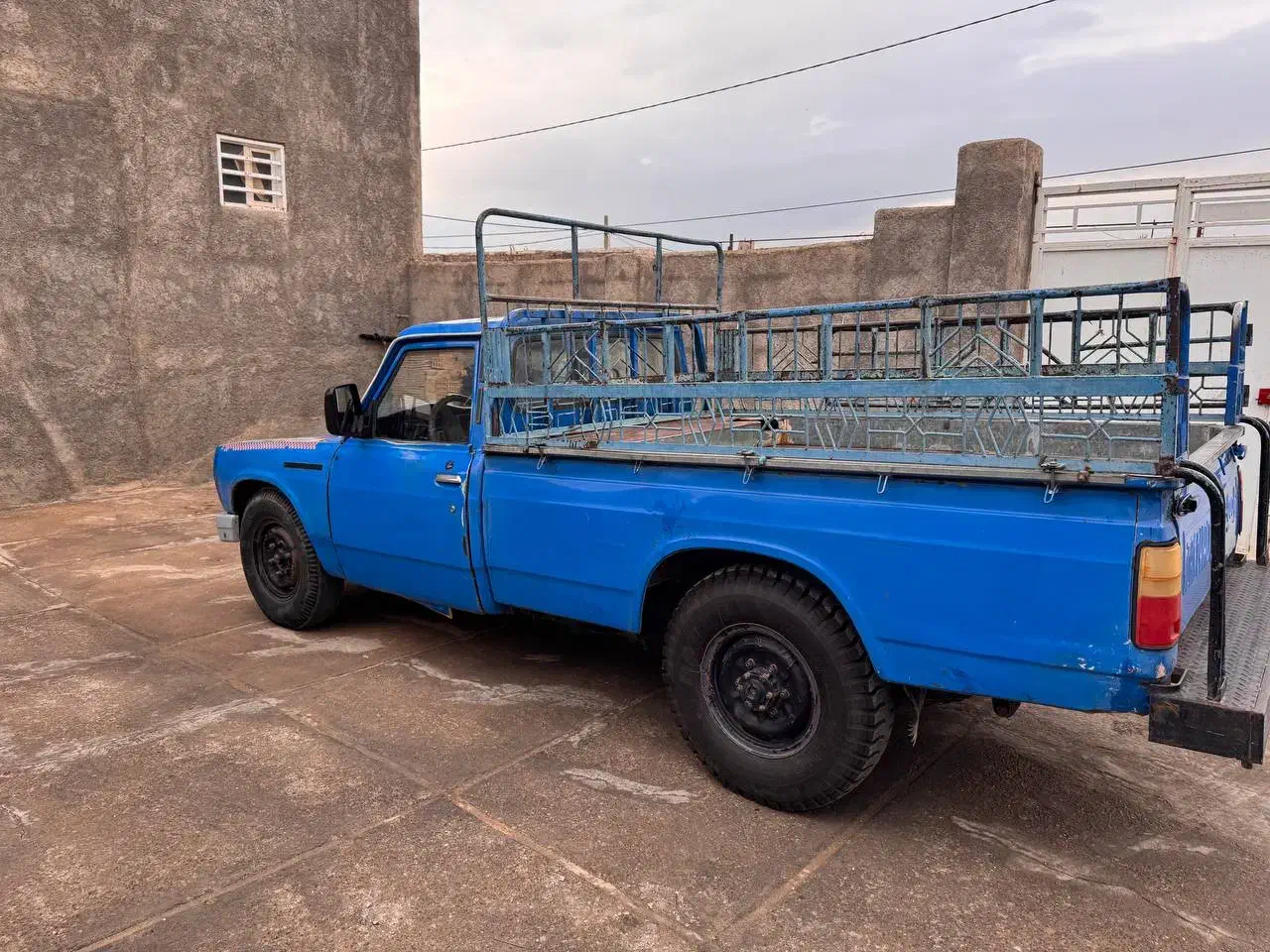 نیسان مدل ۸۳|خودرو سواری و وانت|کوهدشت, |دیوار