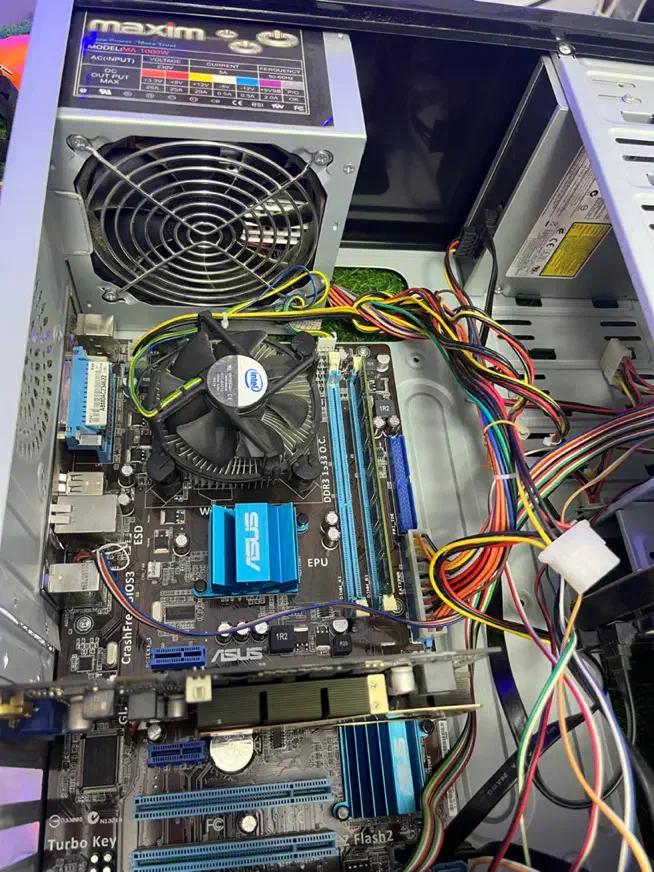 کیس اقتصادی و عالی|رایانه رومیزی|سنندج, |دیوار