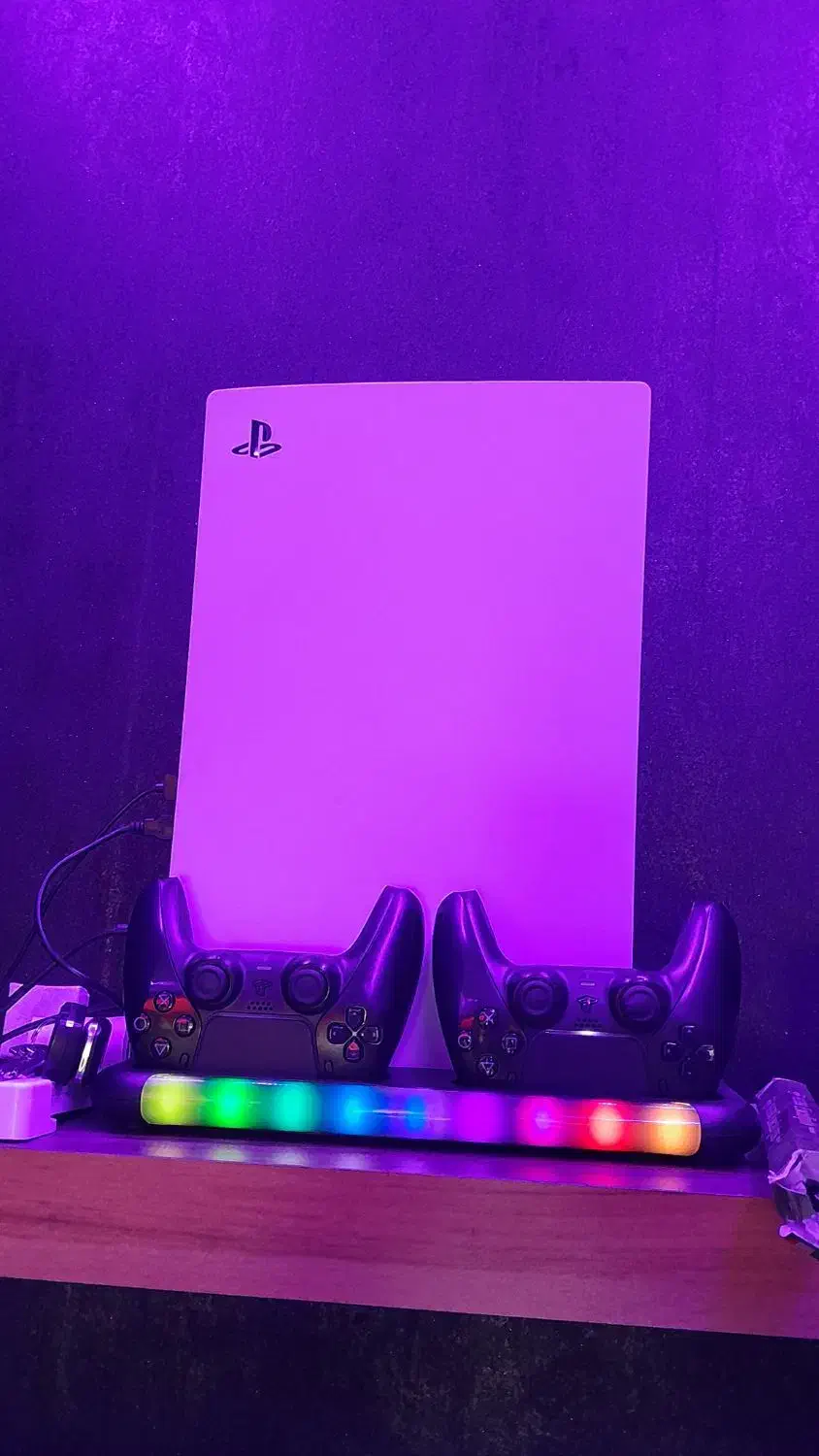 دستگاه ps5 یک ترابایت همراه ۸ بازی و ۲ دسته|کنسول، بازی ویدئویی و آنلاین|تهران, آبشار|دیوار