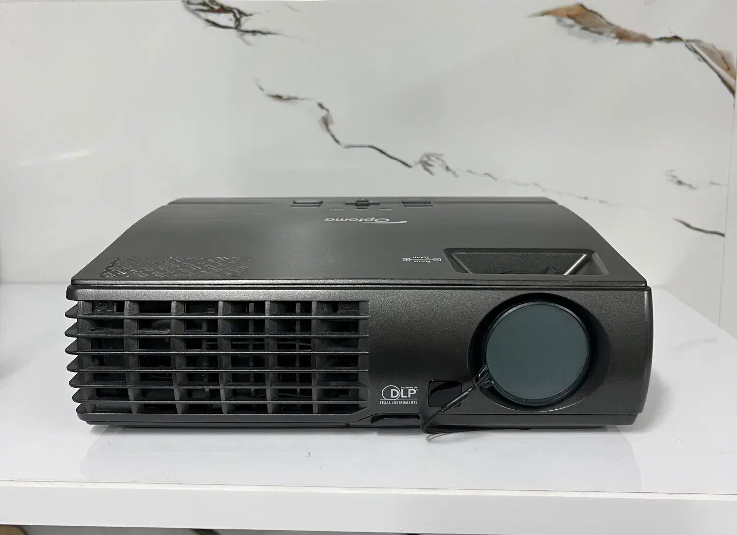 مینی پروژکتور حرفه ای اپتما|تلویزیون و پروژکتور|رشت, سعدی (تختی)|دیوار