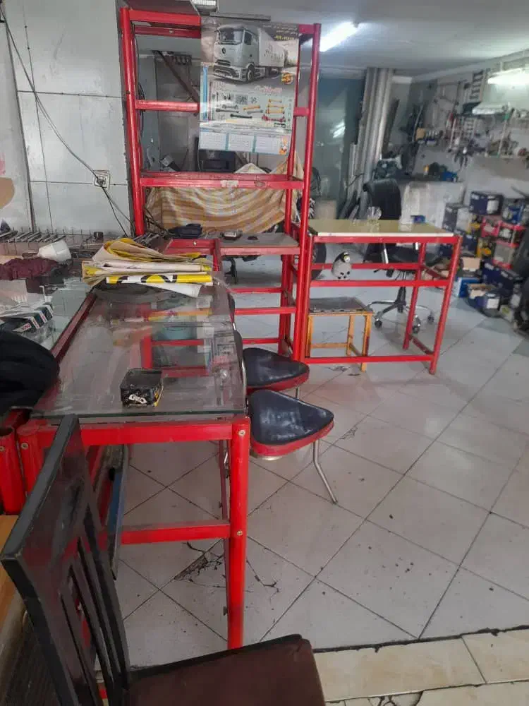 ویترین مغازه|بوفه، ویترین، کنسول|اندیشه, اندیشه فاز ۱|دیوار