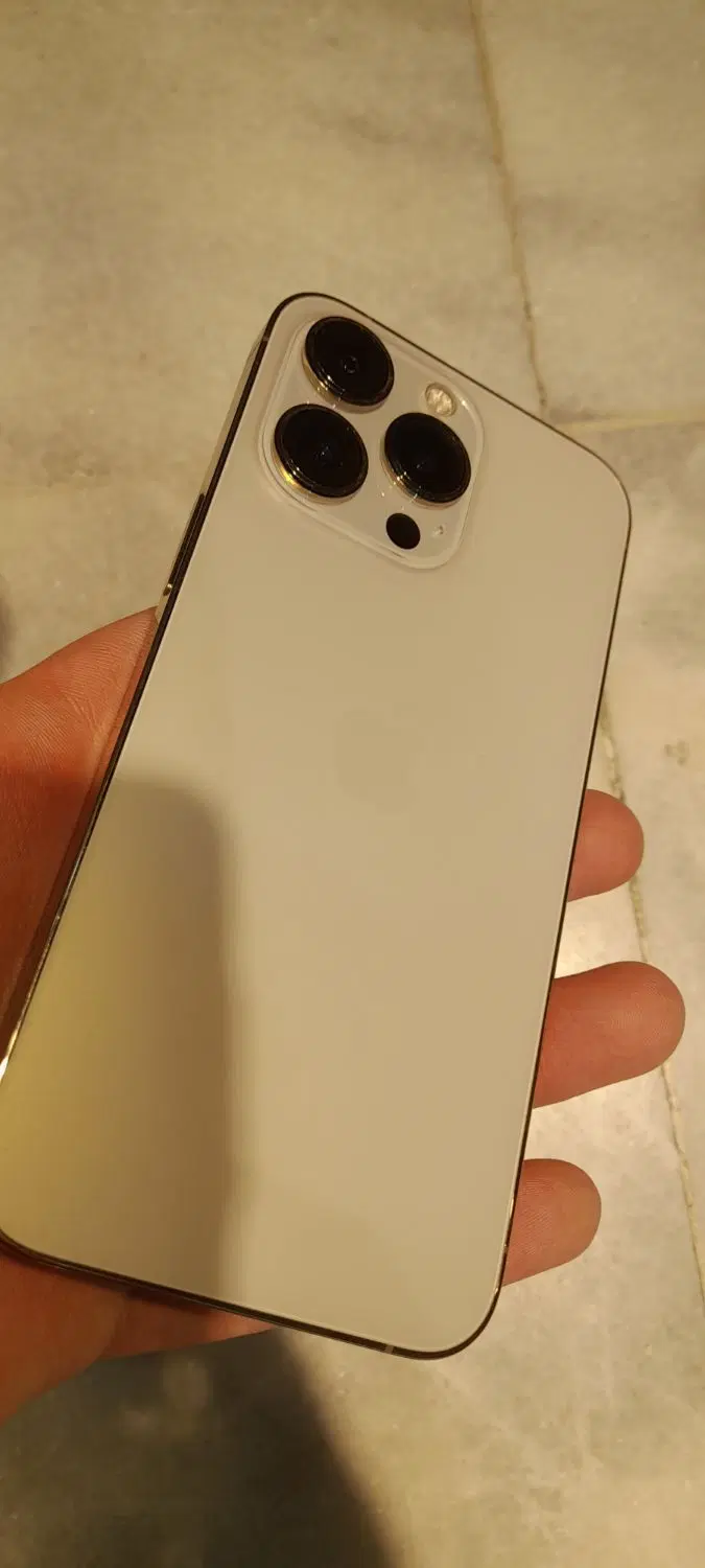 phone 13pro|موبایل|اصفهان, جلفا|دیوار