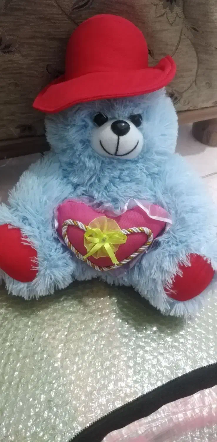 عروسک|اسباب‌‌بازی|بوئین زهرا, |دیوار