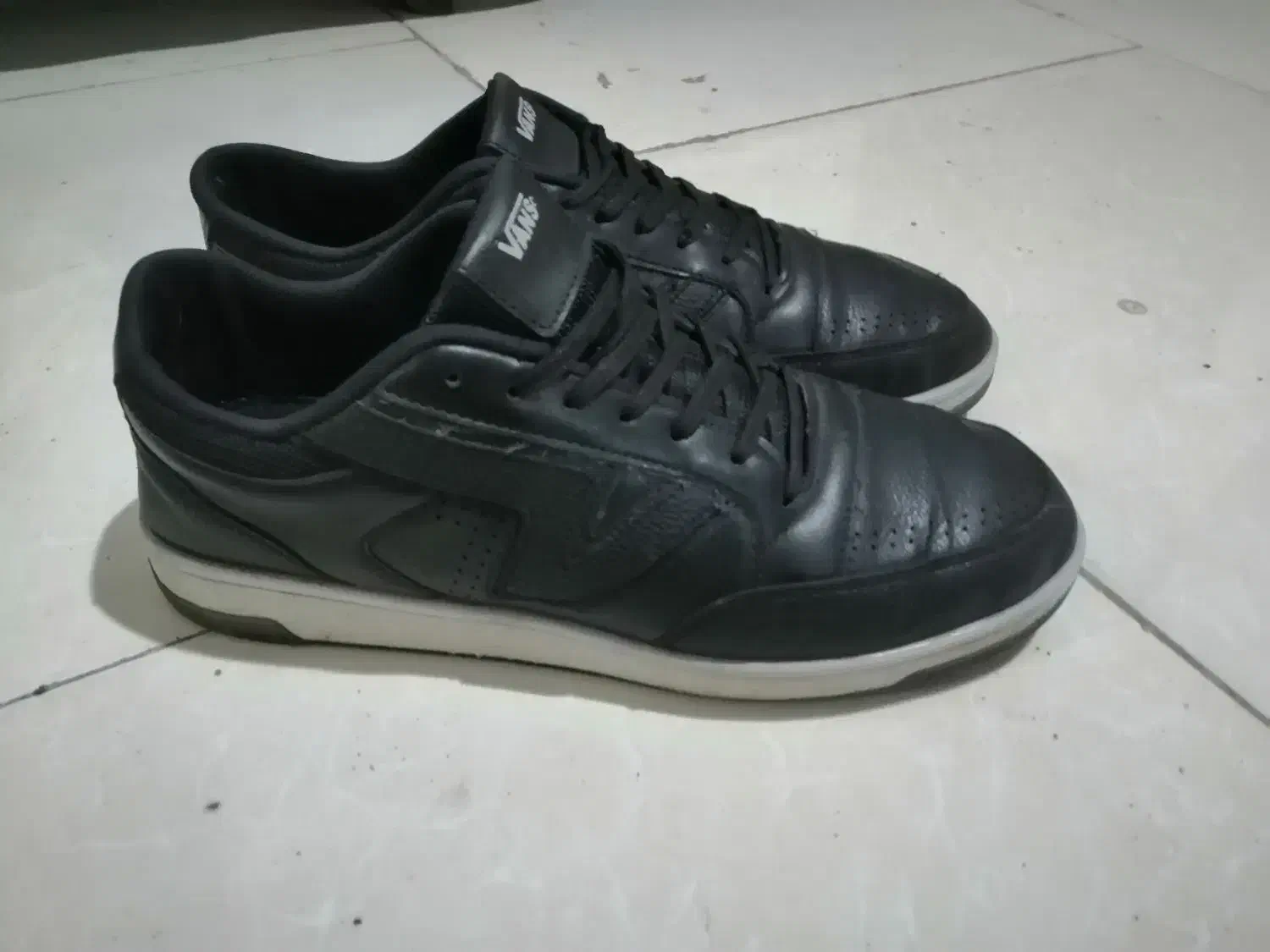 کتونی تمام چرم اورجینال|کیف، کفش، کمربند|اسلامشهر, شهرک قائمیه|دیوار