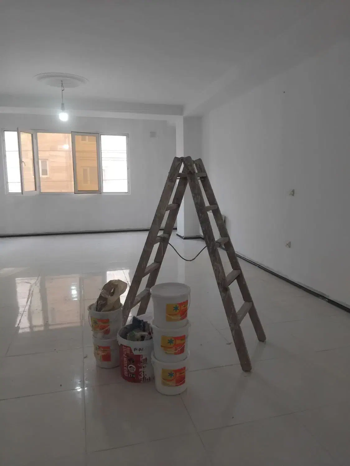 نقاشی ساختمان ابوالفضل|خدمات پیشه و مهارت|اسلامشهر, شهرک قائمیه|دیوار