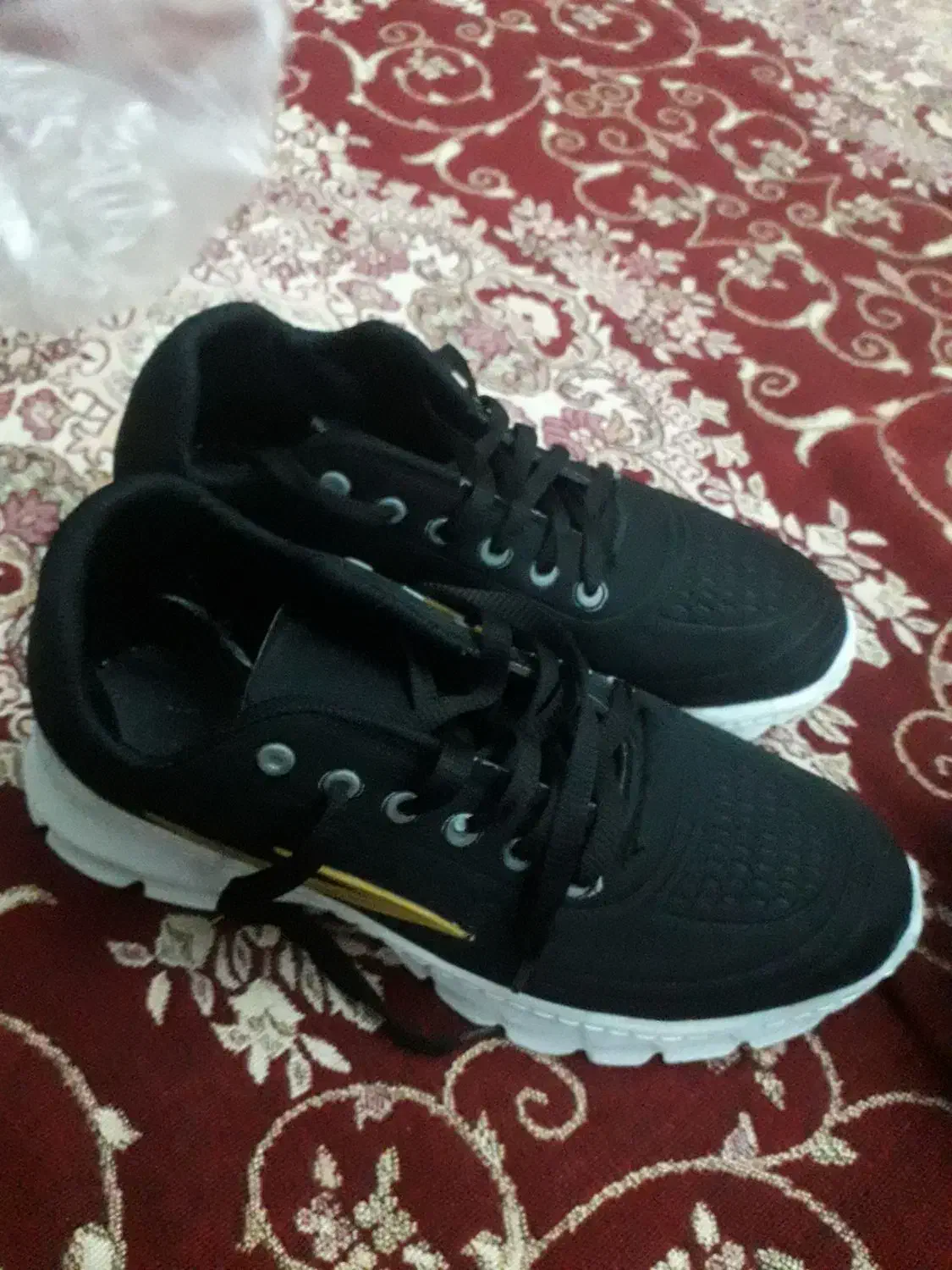 کفش|کیف، کفش، کمربند|تبریز, |دیوار