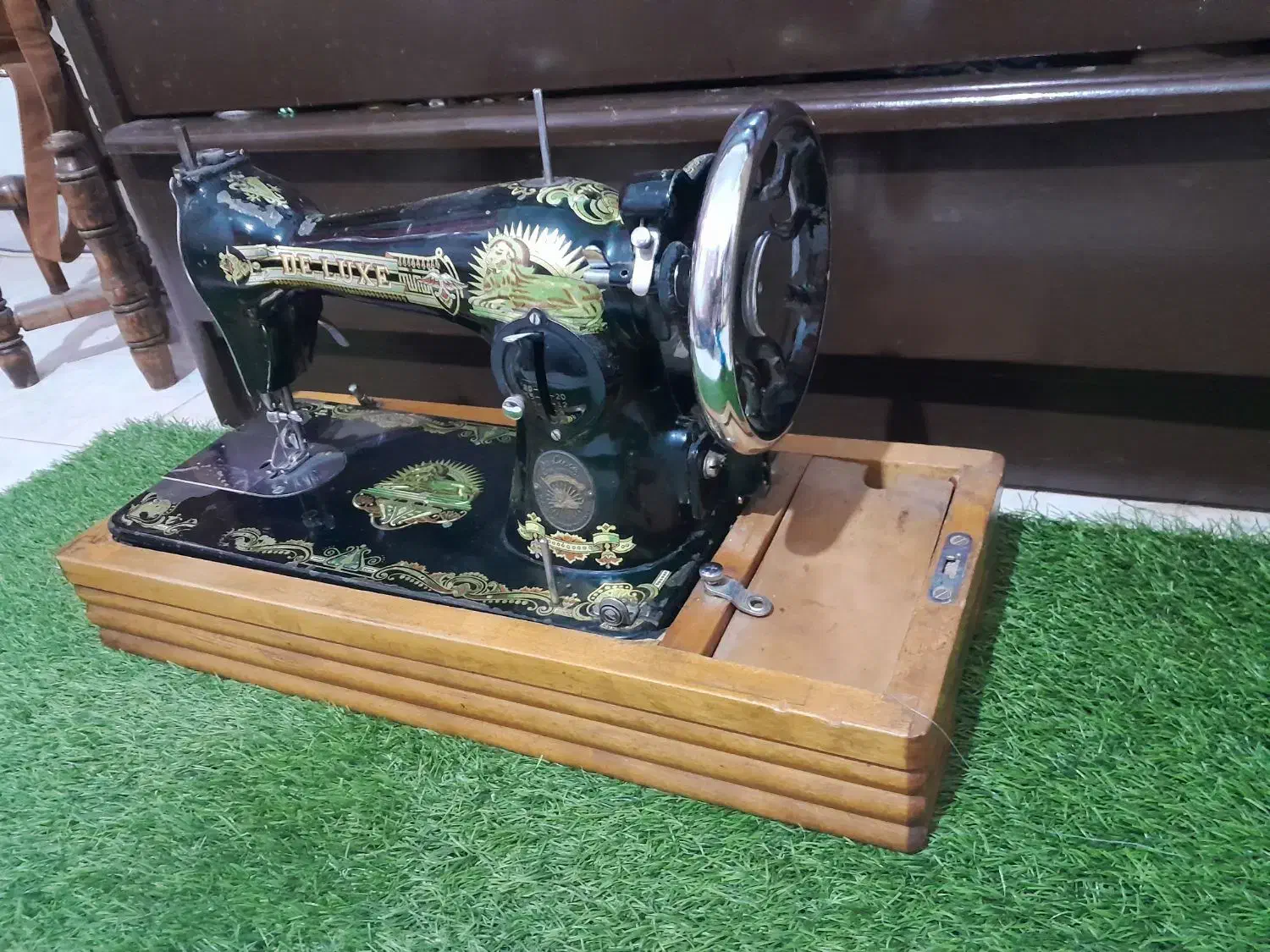 چرت خیاطی برقی|چرخ خیاطی و ریسندگی|کاشان, میدان کهنه|دیوار