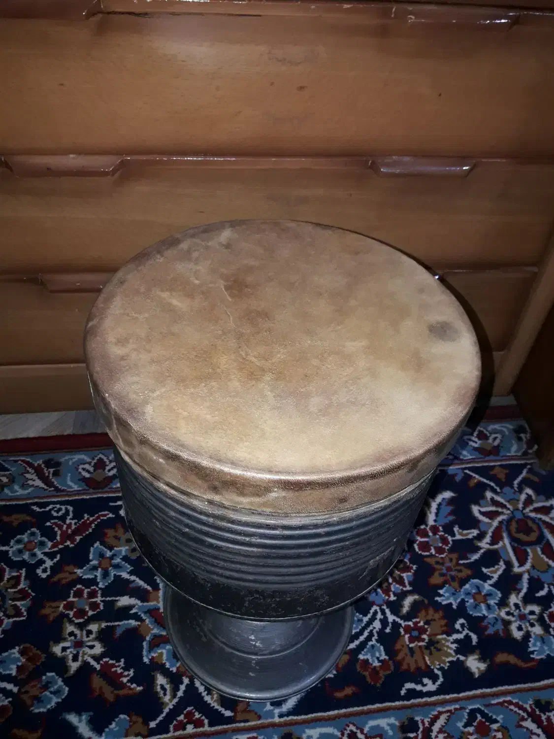 تنبک|سازهای سنتی|اهواز, زیتون کارگری|دیوار