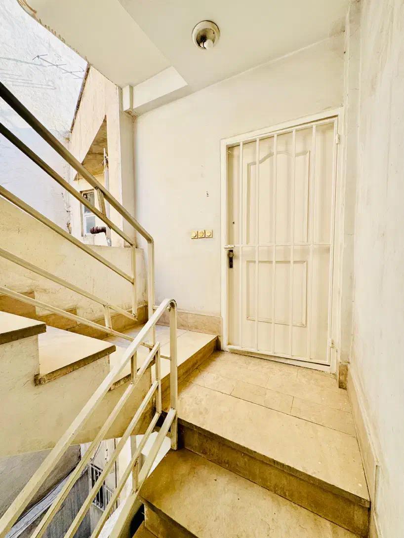 50 متر * 1خواب * خوش نقشه * تکواحدی * تبدیل تا رهن