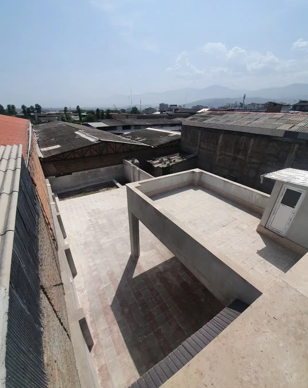 اجاره مغازه ۳۰۰ متری در جرجان|اجارهٔ مغازه و غرفه|گرگان, |دیوار