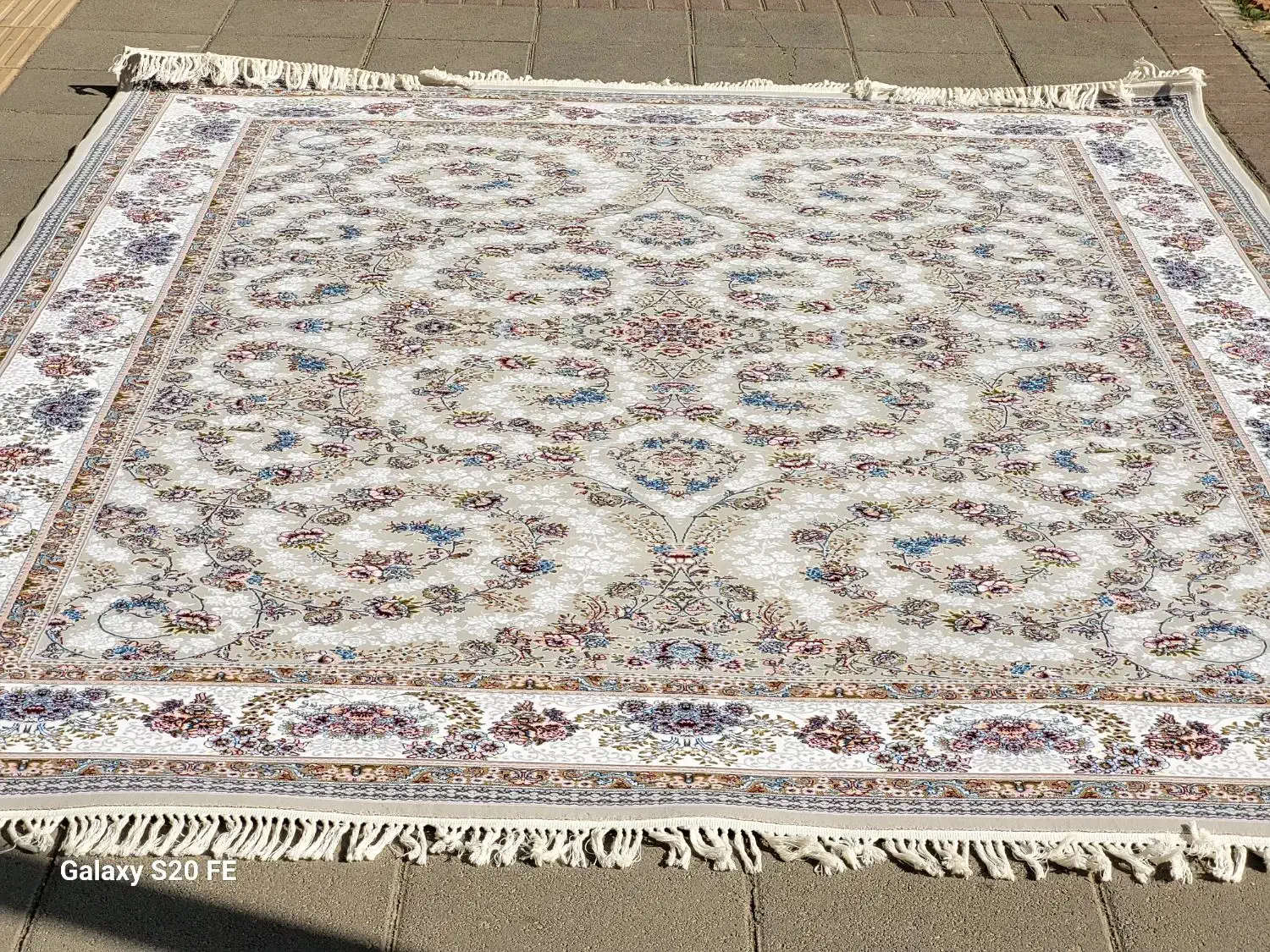 ۹ متری تک زیر قیمت برجسته|فرش|گلبهار, شهر جدید گلبهار|دیوار