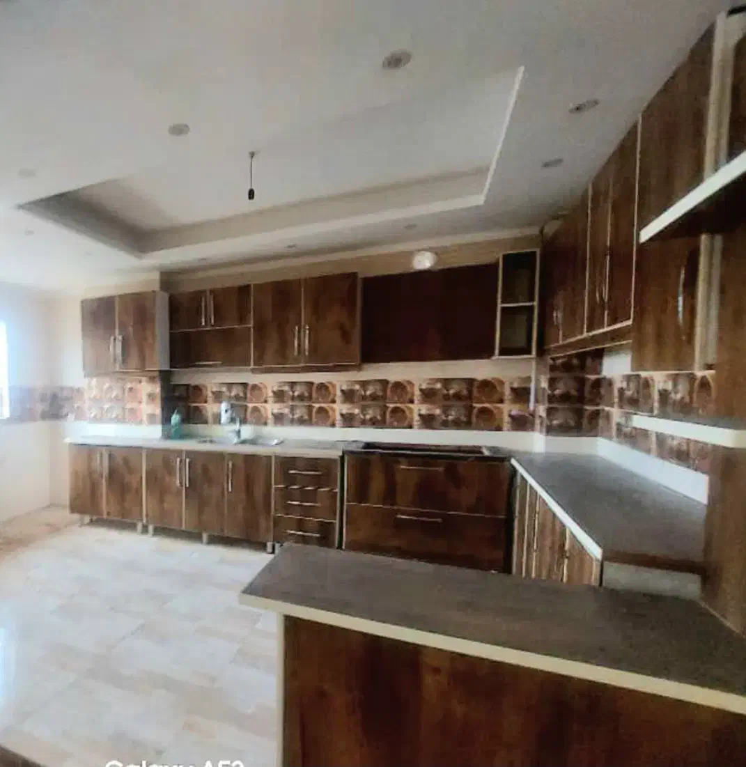 تک واحدی ۱۲۰ متری خ تهران ابتدای مبین|اجارهٔ آپارتمان|قائم‌شهر, |دیوار