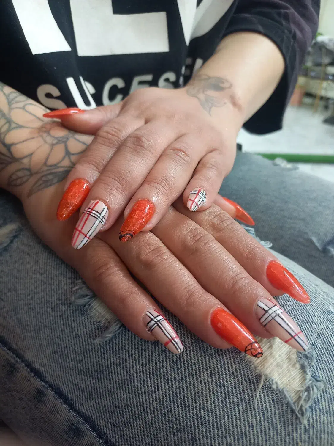 بافتمو..کاشت و ترمیم ناخن.اسپا و پدیکور بعثت|خدمات آرایشگری و زیبایی|زنجان, |دیوار