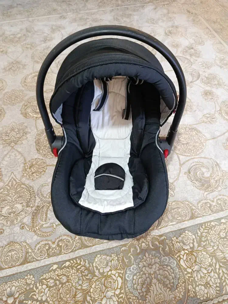 کریر در حد نو|کالسکه و لوازم جانبی|قائمشهر, |دیوار