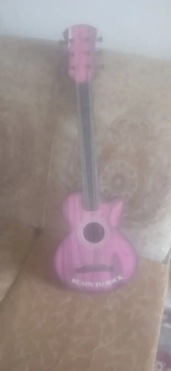 یک عدد گیتار|گیتار، بیس، امپلیفایر|کرمان, |دیوار