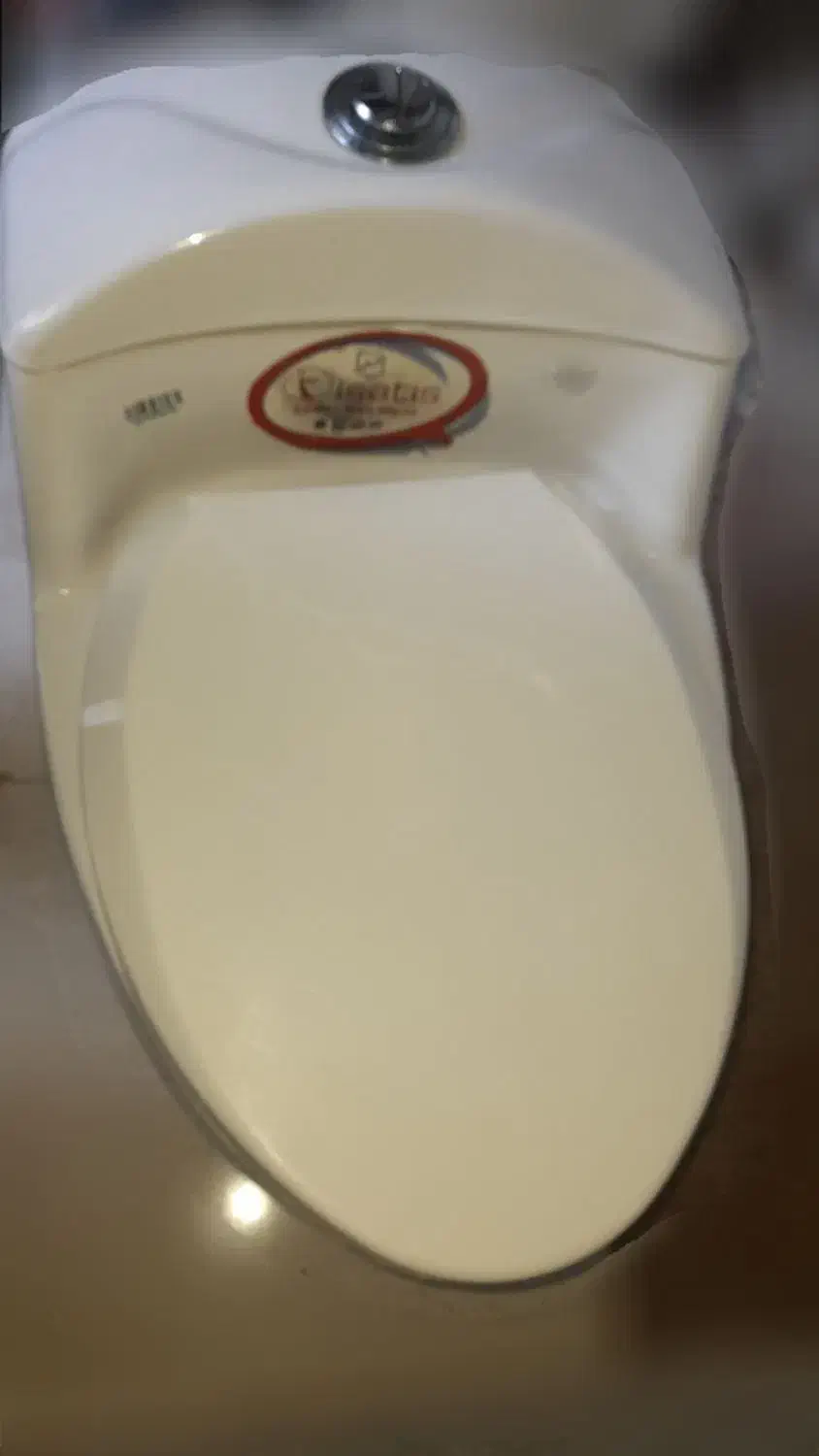 کاسه توالت فرنگی در حد نو|لوازم سرویس بهداشتی|رویان, |دیوار