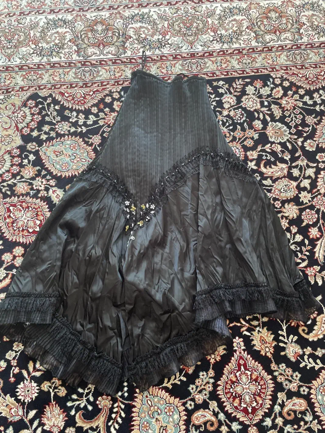 حراجی فقط۱۰۰/۲۰۰تومان|لباس|میانه, |دیوار