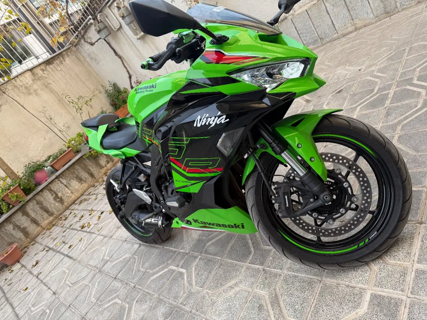 کاوازاکی چهارسیلندر۱۴۰۳|موتورسیکلت|تهران, پرواز|دیوار