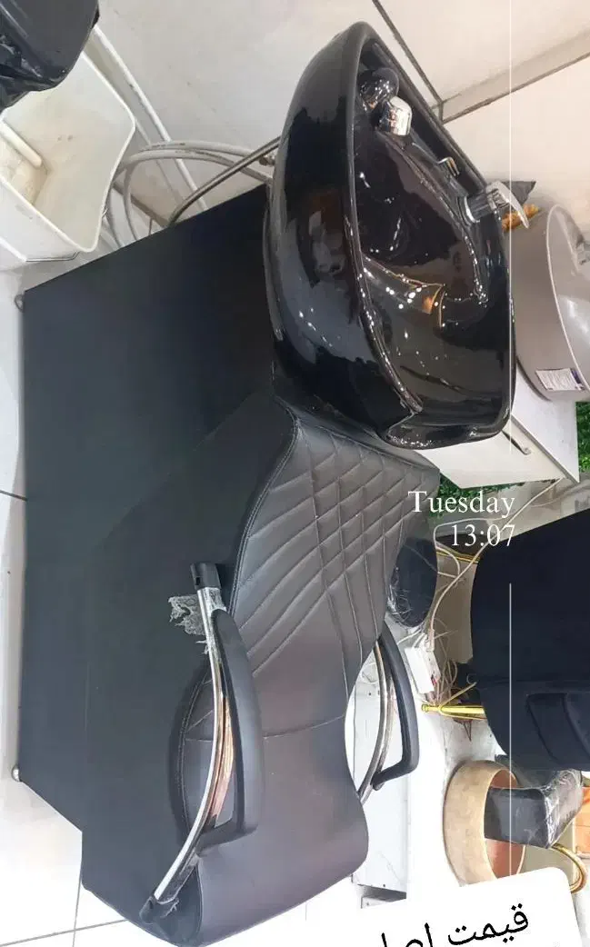 ست کامل تجهیزات آرایشگاه مخمل|آرایشگاه و سالن‌های زیبایی|شیراز, زرهی|دیوار