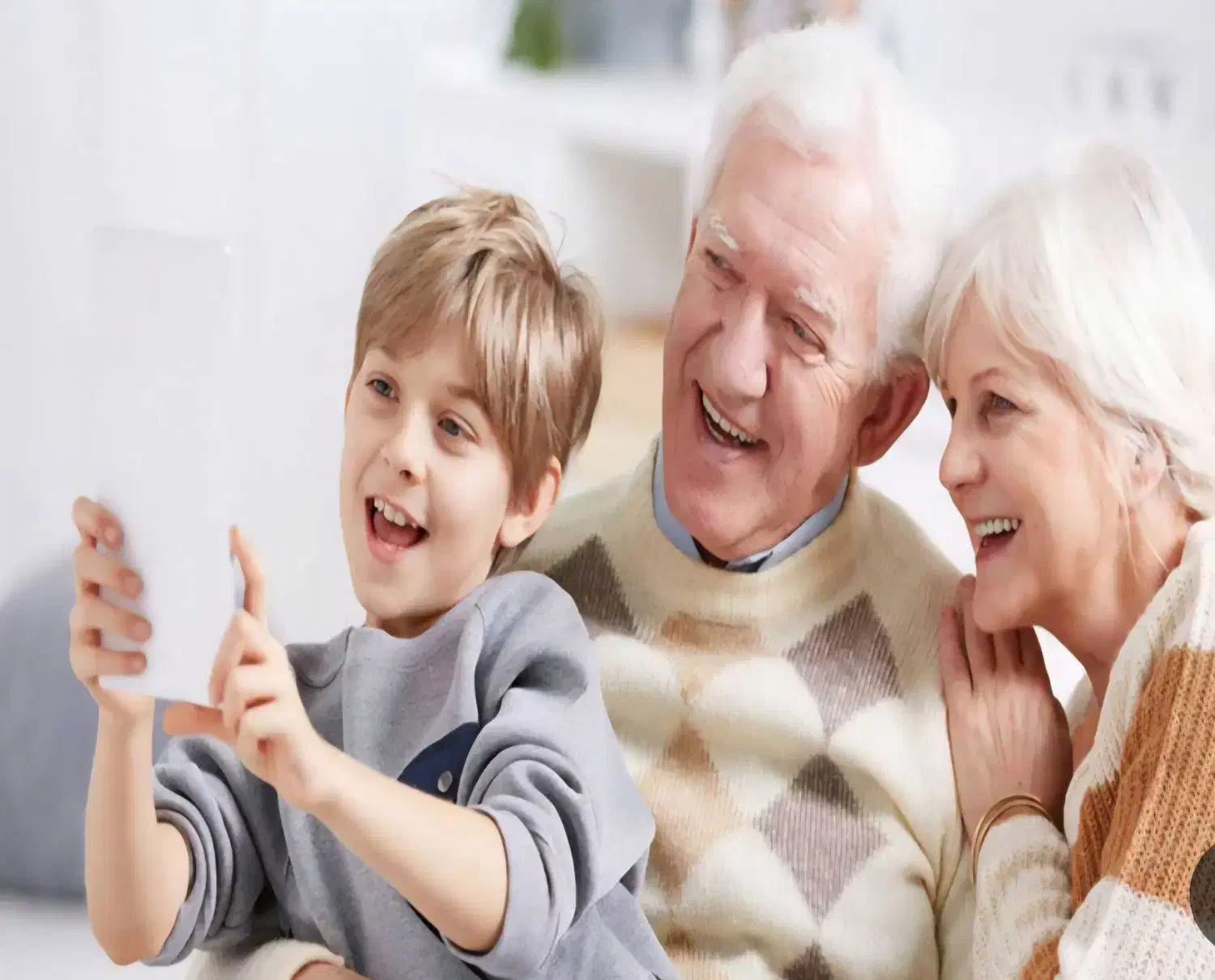 سالمند|استخدام درمانی، زیبایی، بهداشتی|دماوند, دماوند|دیوار