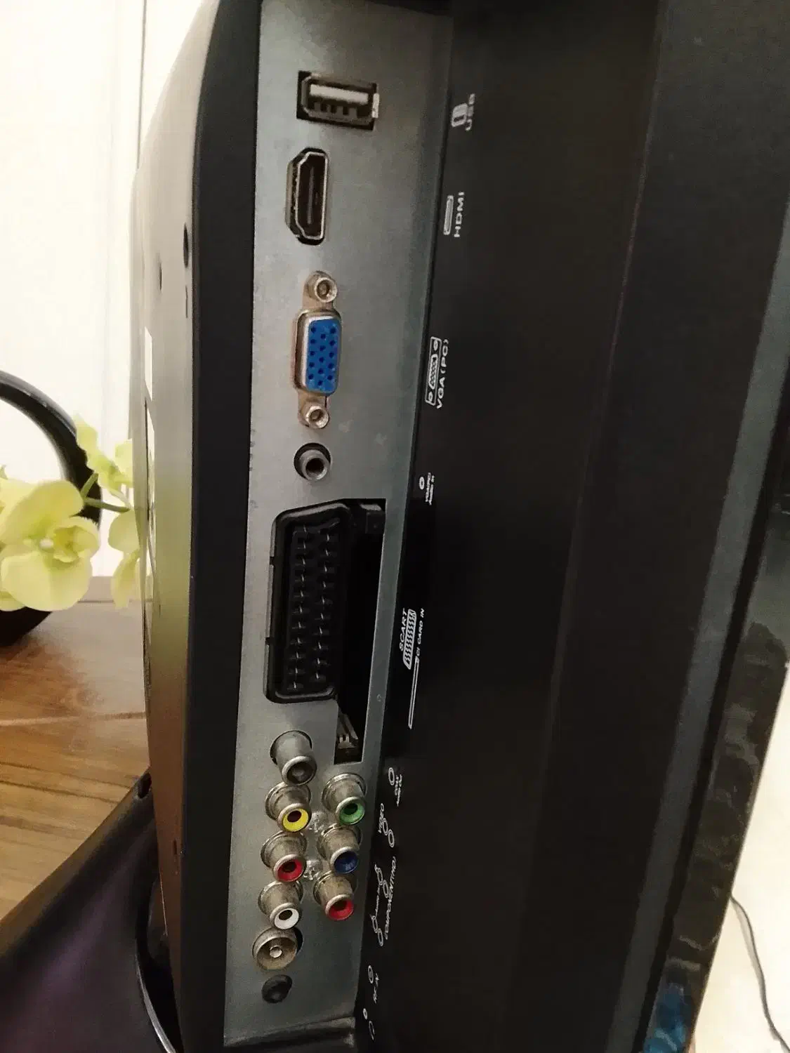 مانیتور  تلویزیون خاص ۲۰ اینچ. HDMI dvdدار|تلویزیون و پروژکتور|تهران, شهرک گلها|دیوار