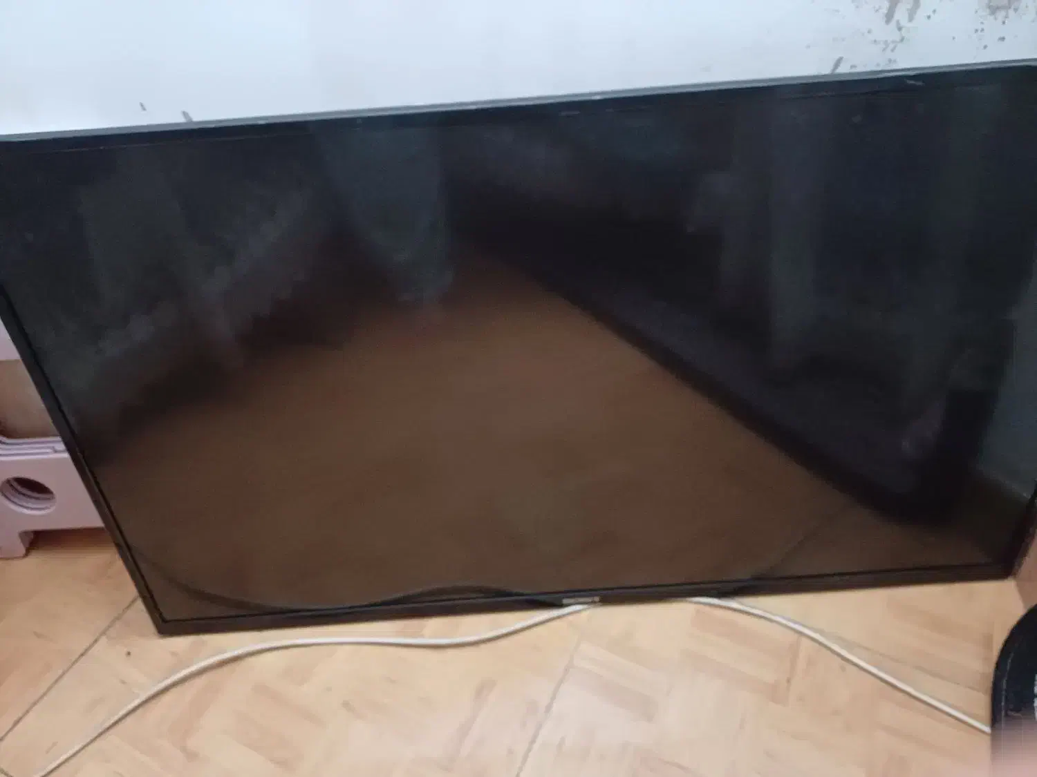 تلویزیون|تلویزیون و پروژکتور|لنگرود, |دیوار