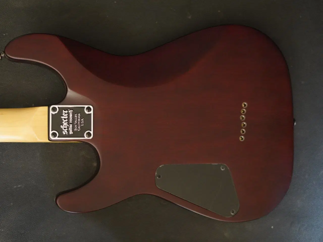 گیتار الکتریک schecter omen6|گیتار، بیس، امپلیفایر|تهران, فاطمی|دیوار
