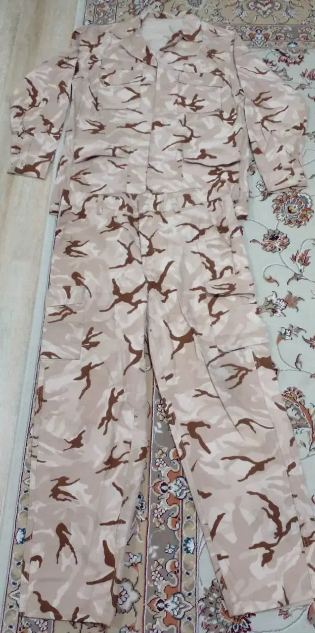 لباس سربازی|کیف، کفش، کمربند|شیراز, زرهی|دیوار