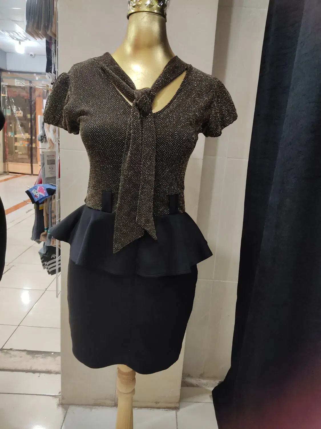 بالاتنه مجلسی،، تولد، لباس جشنی،|لباس|اصفهان, جلفا|دیوار