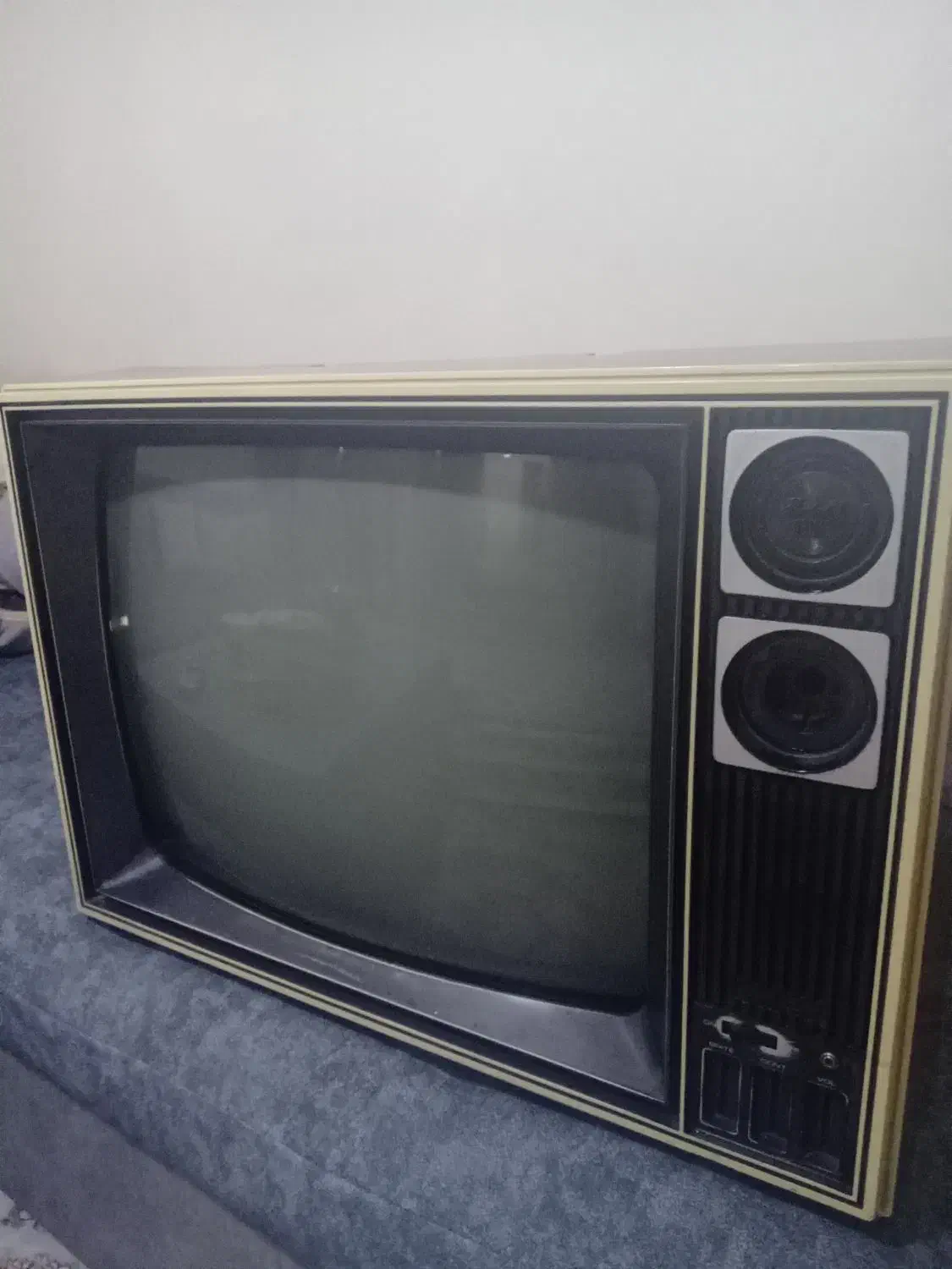 تلوزیون قدیمی|تلویزیون و پروژکتور|تهران, گلاب دره|دیوار