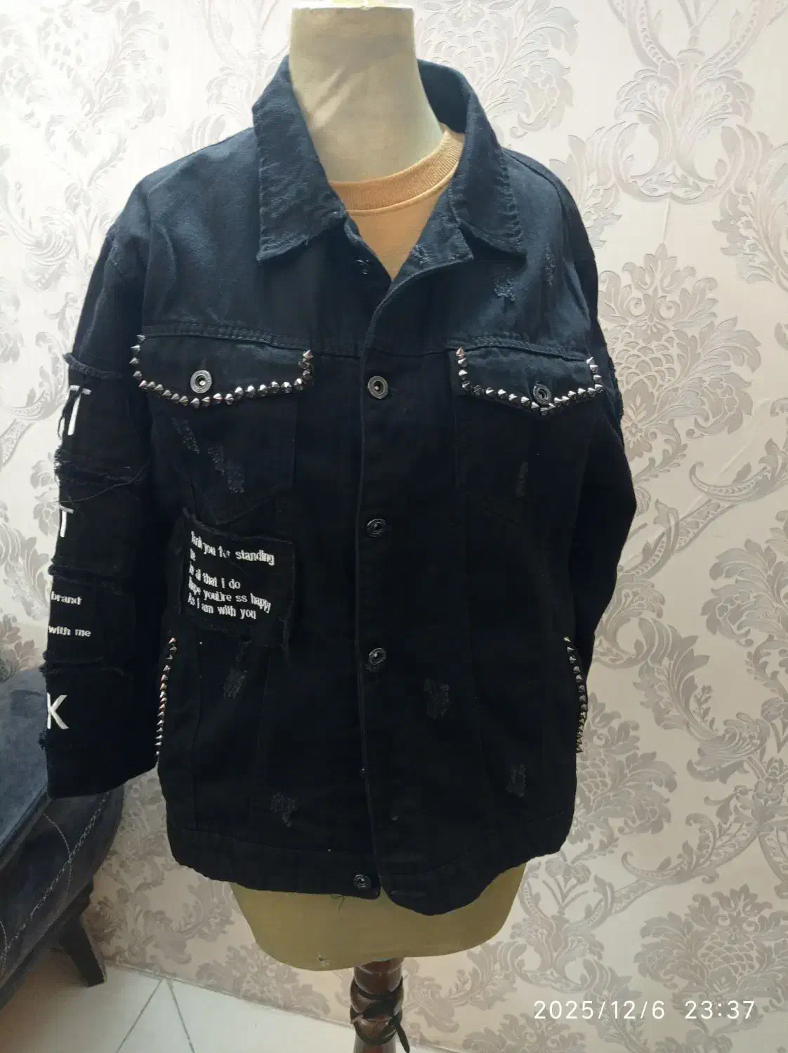 کت لی مشکی طرح دار|لباس|آفتاب, |دیوار