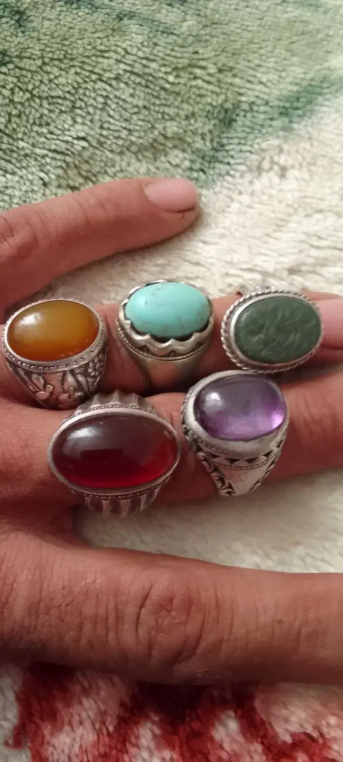 پنج انگشتر نقره قدیمی دست ساز|جواهرات|شازند, |دیوار