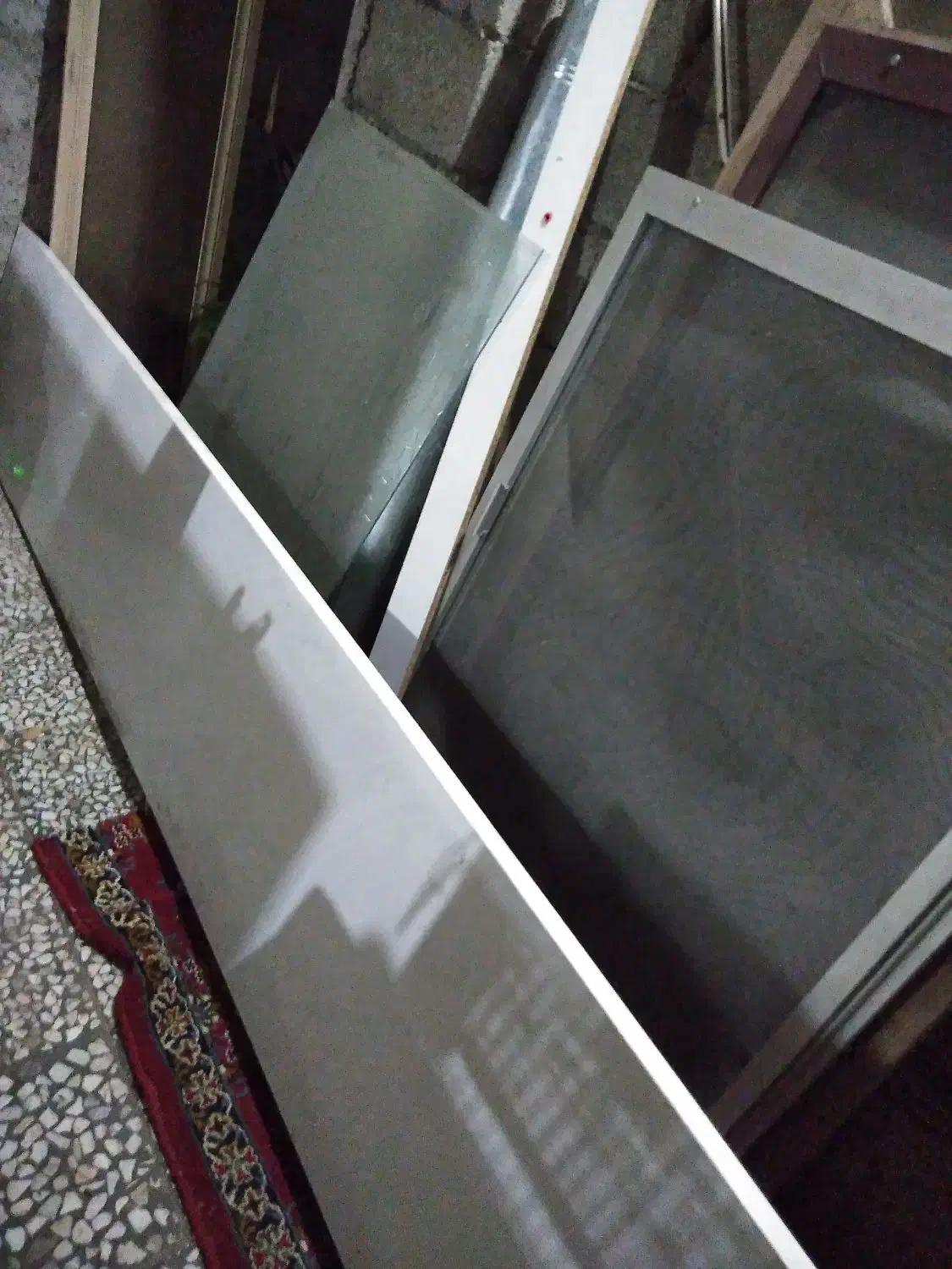 طبقه کتابخانه ودکوری رایگان|کتابخانه، شلف، قفسههای دیواری|رشت, پسیخان|دیوار