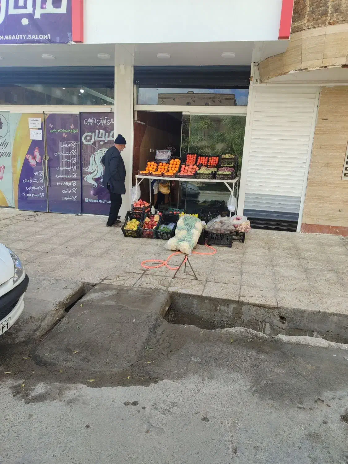 مغازه|اجارهٔ مغازه و غرفه|بروجرد, |دیوار