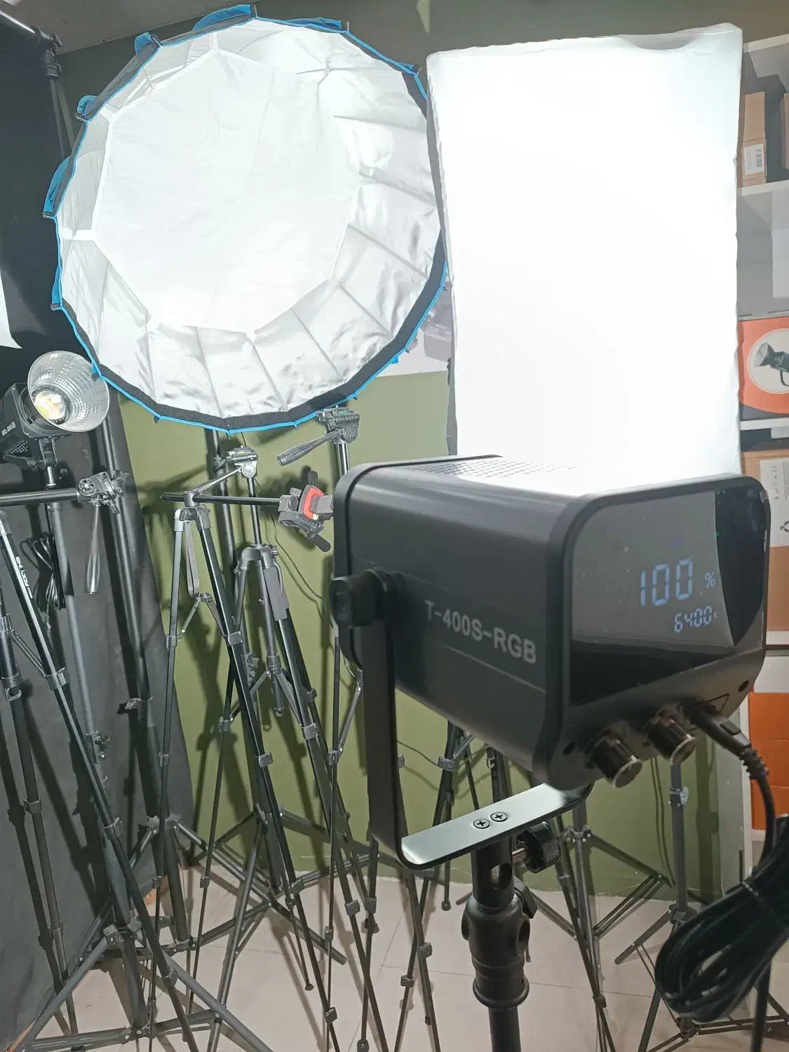 ویدیو لایت rgb  ویدیو لایت سافت باکس اکتاباکس|دوربین عکاسی و فیلم‌برداری|مشهد, اقبال|دیوار