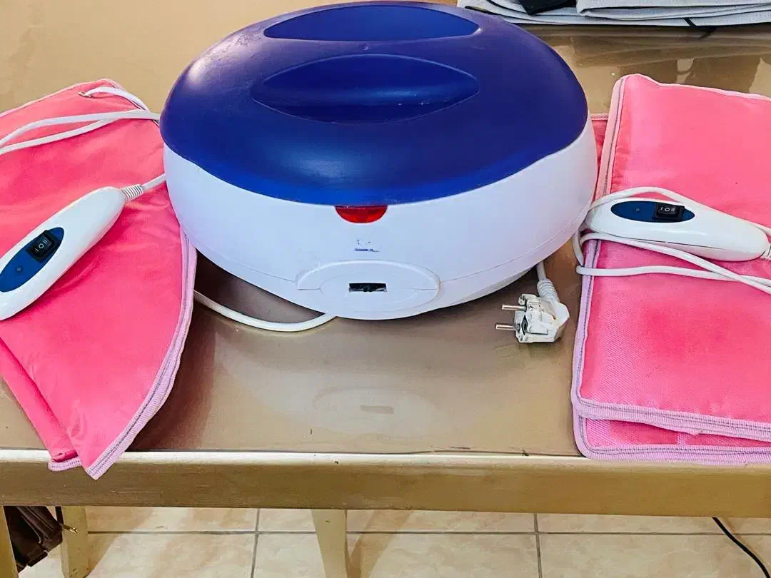 دستگاه پارافین همراه با پاپوش و دست پوش برقی|آرایشگاه و سالنهای زیبایی|سیرجان, |دیوار