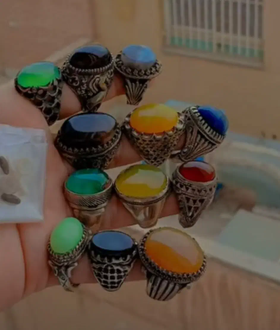 انگشتر با سنگهای طبیعی و معدنیی|جواهرات|رشت, پل تالشان|دیوار